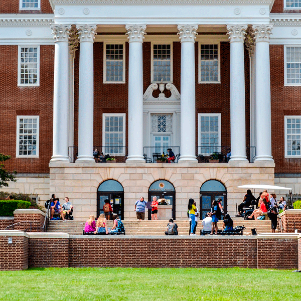 Colleges’ First-Year Experience Programs
